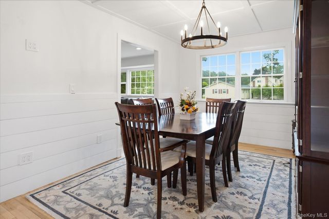 37 Storyland Lane, East Setauket, NY 11733