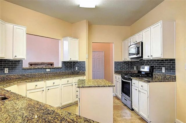 1229 Clear Creek Drive, Mesquite, TX 75181