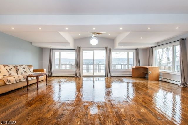 677 Warwick Tpke, West Milford Twp., NJ 07421