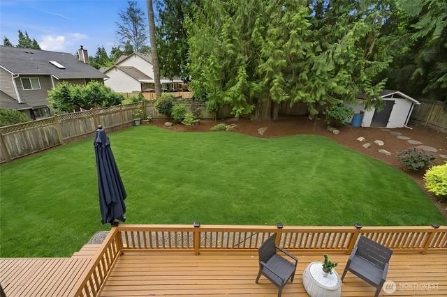 18009 NE 103rd Ct, Redmond, WA 98052
