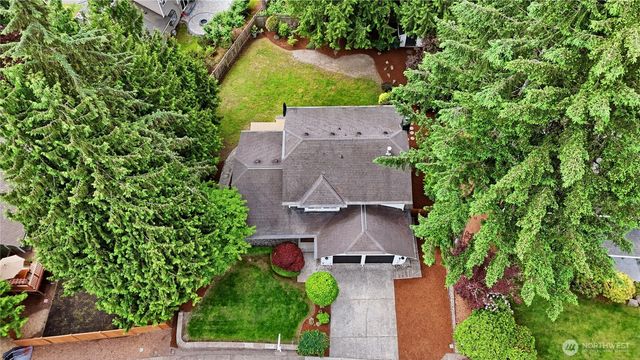 18009 NE 103rd Ct, Redmond, WA 98052