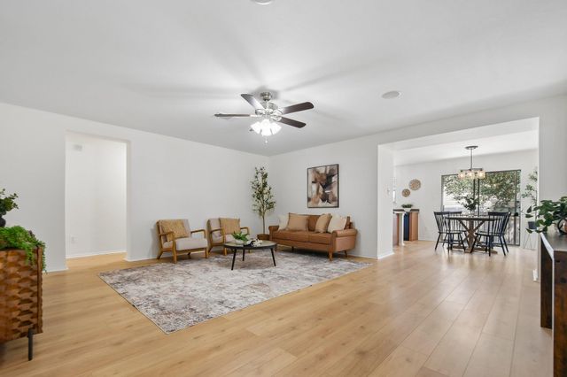 200 Thomas CV, Leander, TX 78641