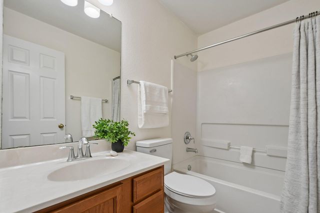 200 Thomas CV, Leander, TX 78641