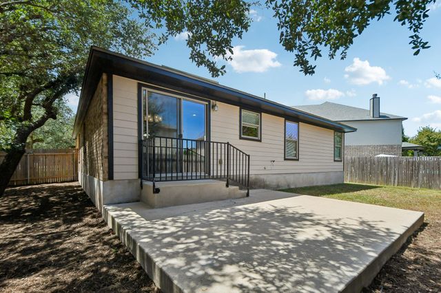 200 Thomas CV, Leander, TX 78641