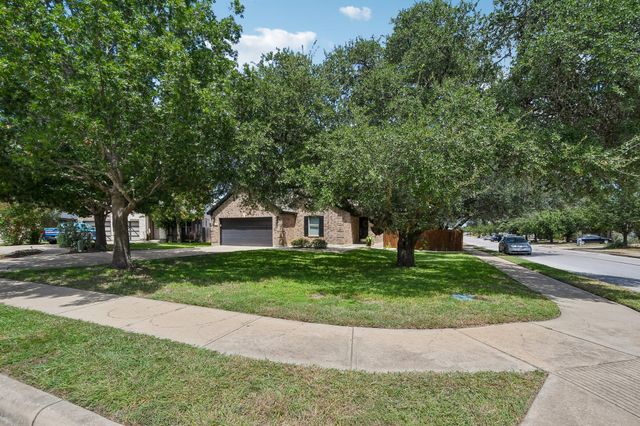 200 Thomas CV, Leander, TX 78641