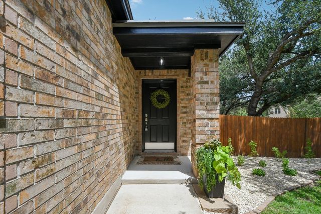 200 Thomas CV, Leander, TX 78641