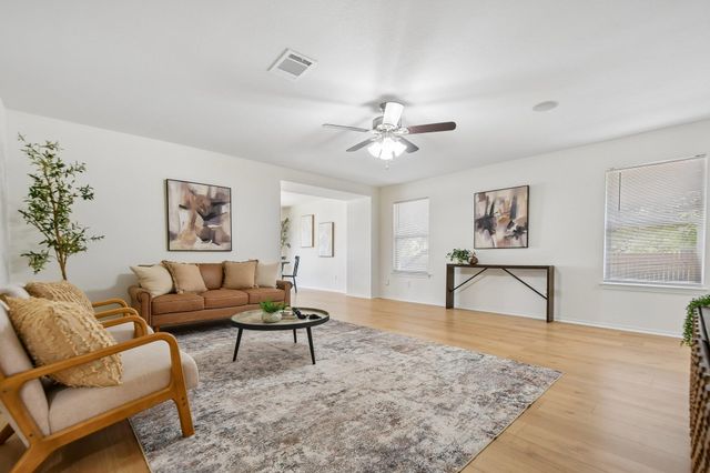 200 Thomas CV, Leander, TX 78641