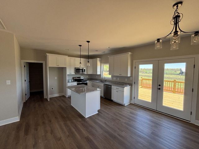 10384 Leesville RD, Lynch Station, VA 24571