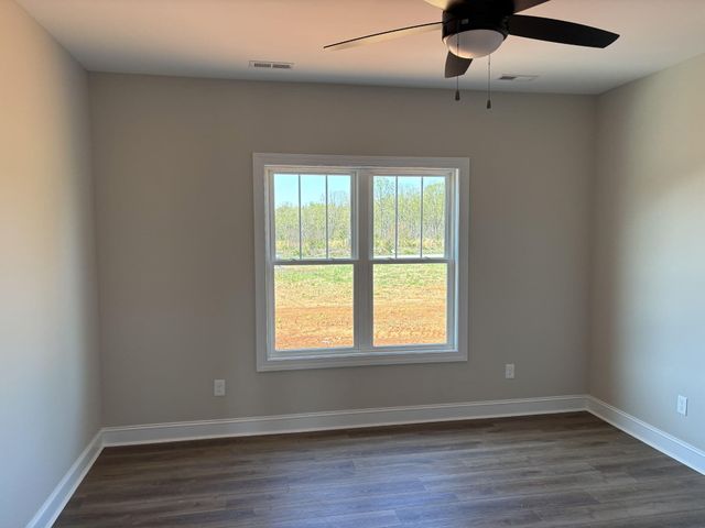 10384 Leesville RD, Lynch Station, VA 24571