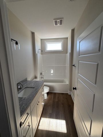 10384 Leesville RD, Lynch Station, VA 24571
