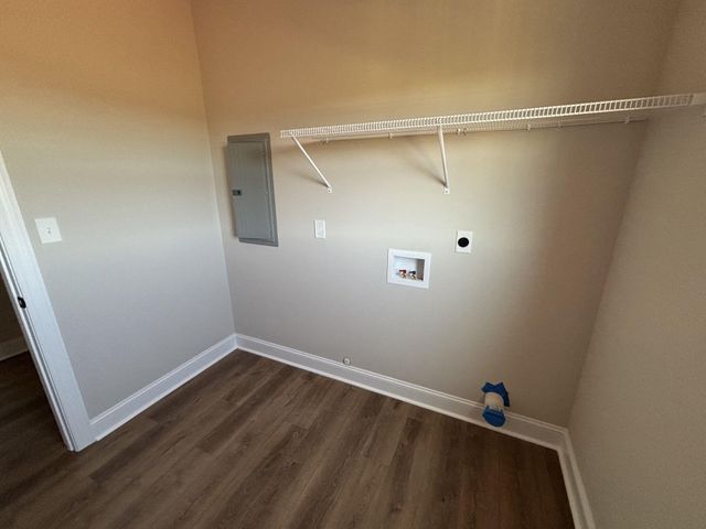 10384 Leesville RD, Lynch Station, VA 24571