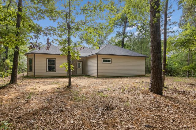 185 W Village Cove Loop, Livingston, TX 77351