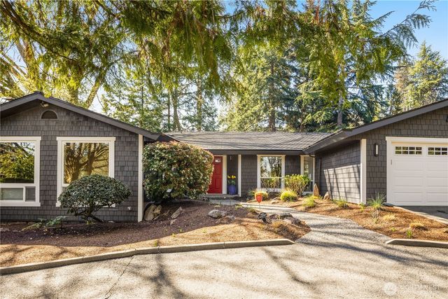 9525 Mercerwood Drive, Mercer Island, WA 98040