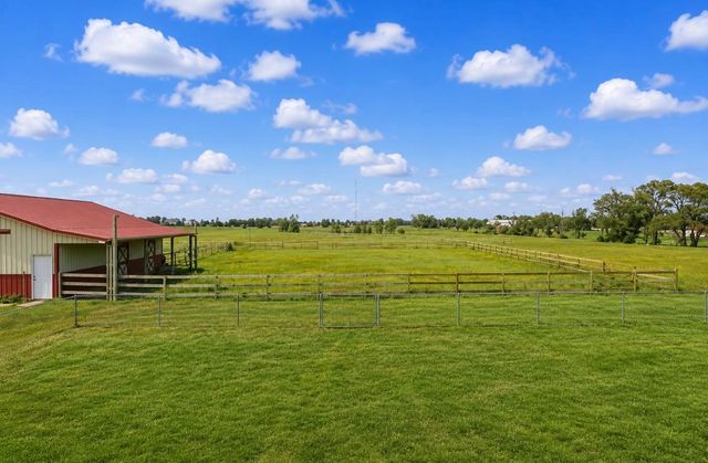 2200 W 95th St S, Haysville, KS 67060