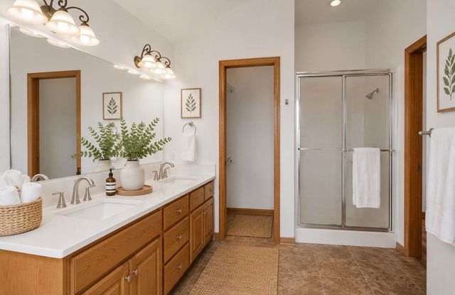 2200 W 95th St S, Haysville, KS 67060