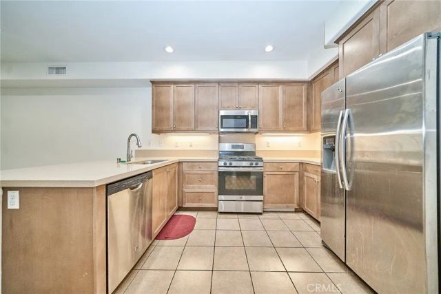 853 E Hollyvale, Azusa, CA 91702