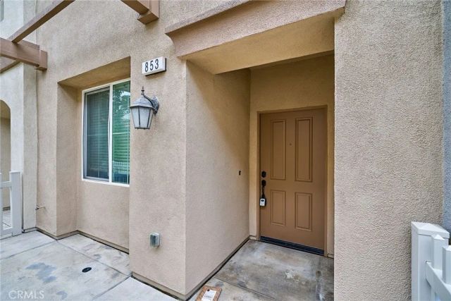 853 E Hollyvale, Azusa, CA 91702