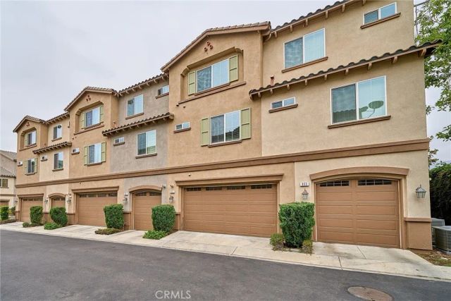 853 E Hollyvale, Azusa, CA 91702