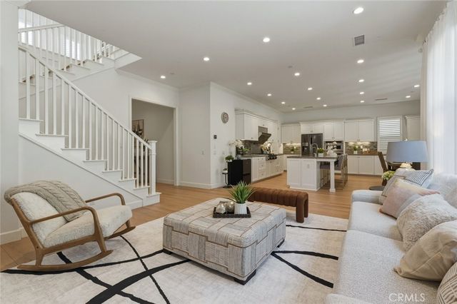 108 Henderson, Irvine, CA 92620