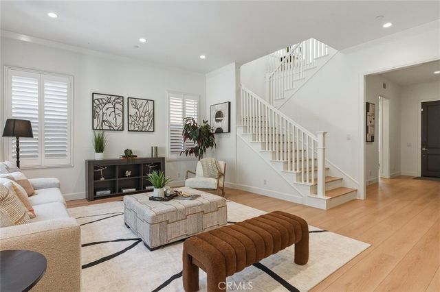 108 Henderson, Irvine, CA 92620
