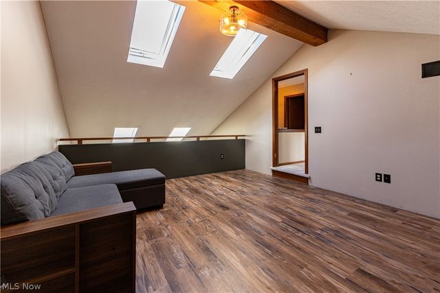 105 Topaz Trail, Cortland, OH 44410