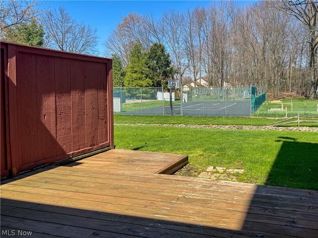 105 Topaz Trail, Cortland, OH 44410