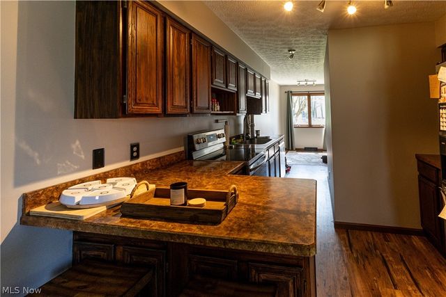 105 Topaz Trail, Cortland, OH 44410