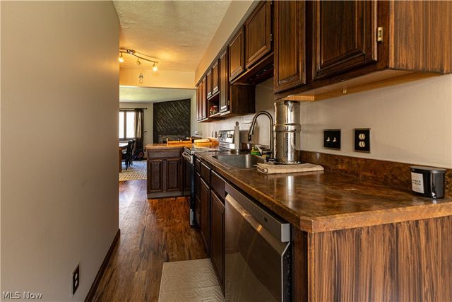 105 Topaz Trail, Cortland, OH 44410