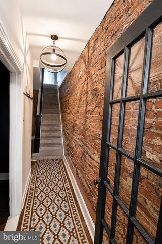 101 W UNION ST, Burlington, NJ 08016