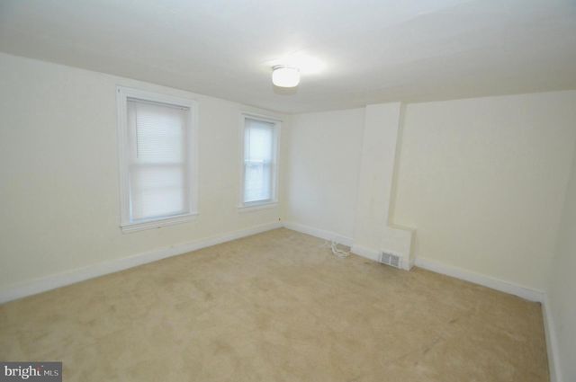 101 W UNION ST, Burlington, NJ 08016