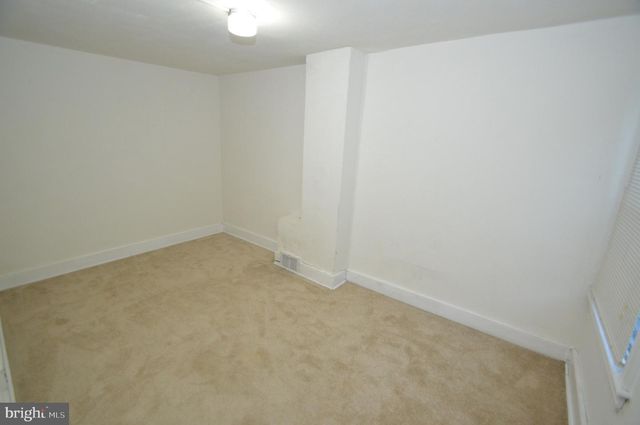 101 W UNION ST, Burlington, NJ 08016