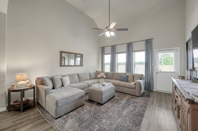 679 Red Elm Lane, Conroe, TX 77304