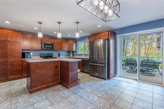 447 Greensboro Drive, Washington Twp, OH 45459