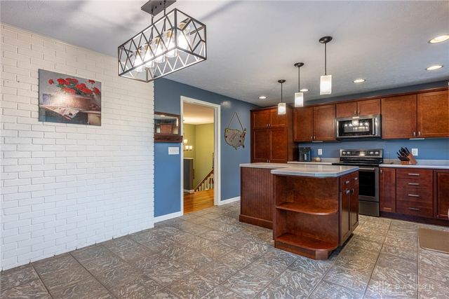 447 Greensboro Drive, Washington Twp, OH 45459