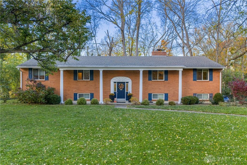 447 Greensboro Drive, Washington Twp, OH 45459