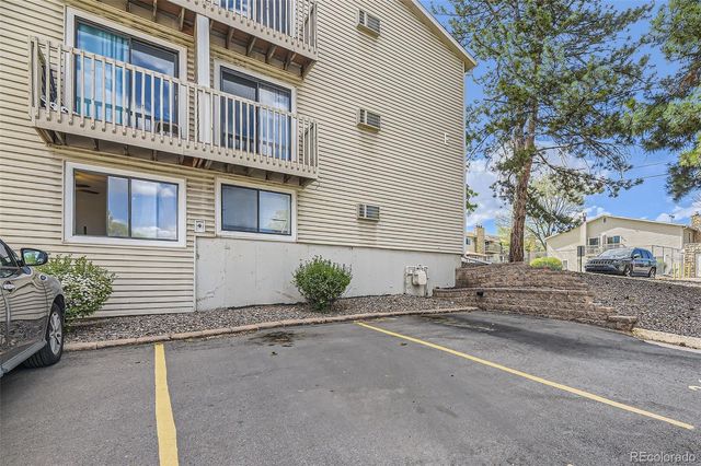381 S Ames Street 208, Lakewood, CO 80226