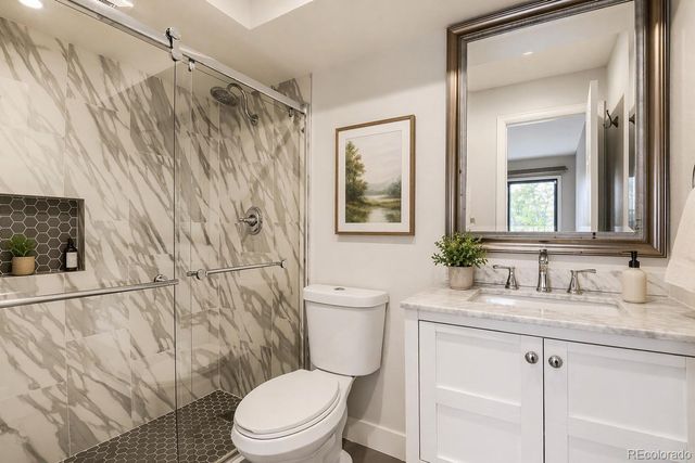 381 S Ames Street 208, Lakewood, CO 80226