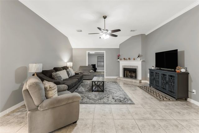 13751 Sablesprings Lane, Houston, TX 77014