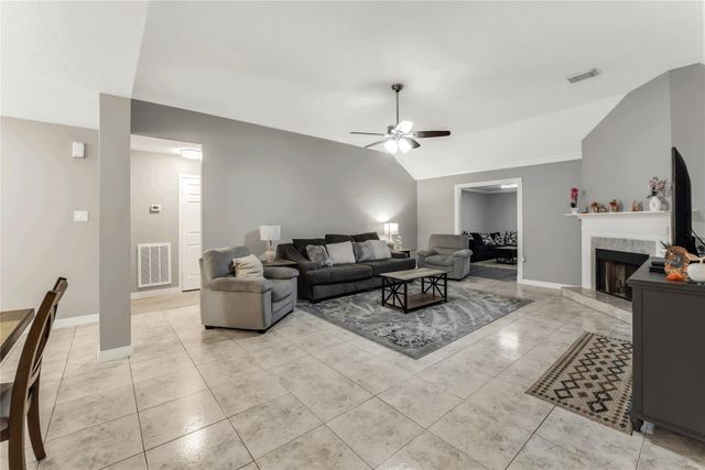 13751 Sablesprings Lane, Houston, TX 77014