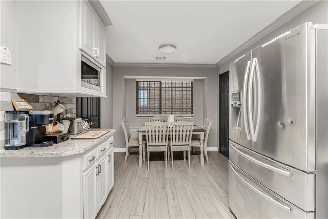 13751 Sablesprings Lane, Houston, TX 77014