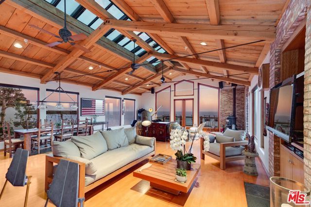 3916 Rambla Orienta, Malibu, CA 90265
