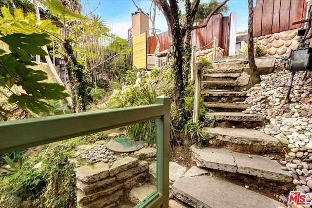 3916 Rambla Orienta, Malibu, CA 90265