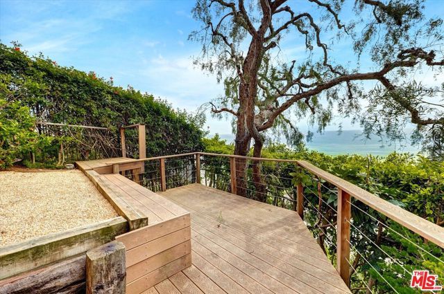 3916 Rambla Orienta, Malibu, CA 90265