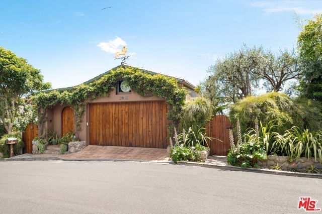 3916 Rambla Orienta, Malibu, CA 90265