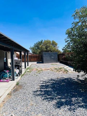 15711 Garnet, Victorville, CA 92394