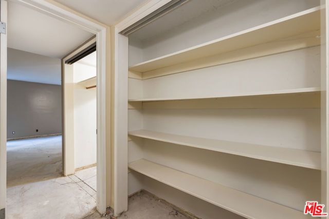 848 N Kings Road 208, West Hollywood, CA 90069