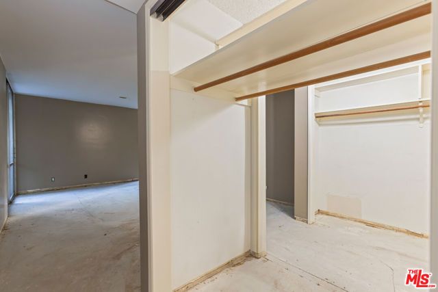 848 N Kings Road 208, West Hollywood, CA 90069