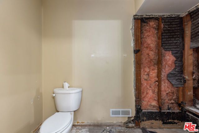 848 N Kings Road 208, West Hollywood, CA 90069