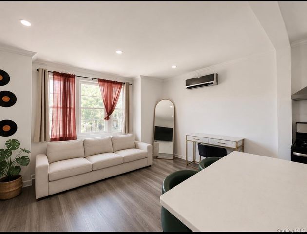62-20 80th Road, Glendale, NY 11385
