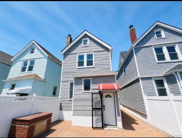 62-20 80th Road, Glendale, NY 11385